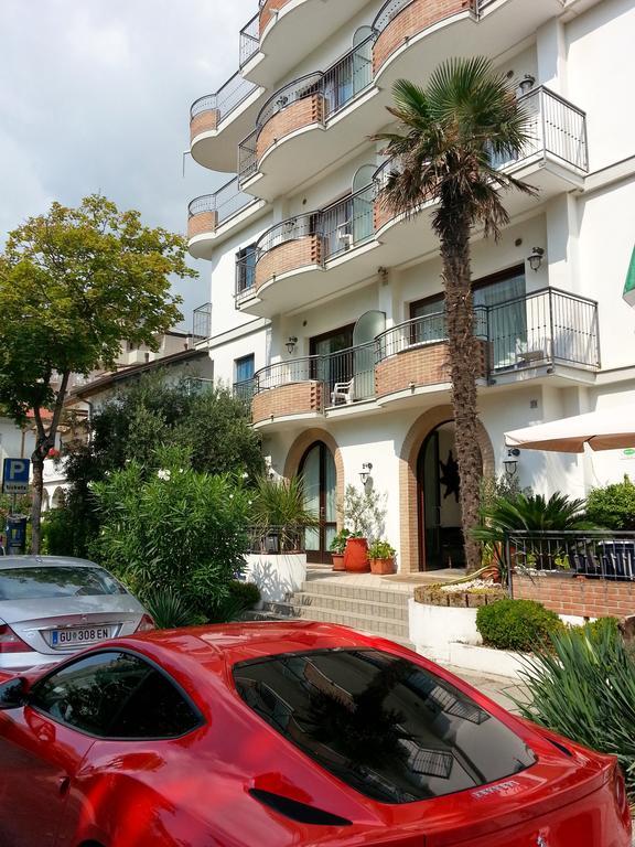 Ilios Residence 리도 디 예솔로 외부 사진